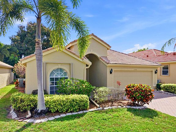 2nd image of 10740 Grande Palladium Way