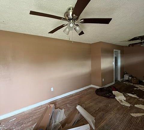 5th image of 1440 W McDowell Rd