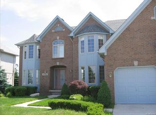 47786 Lighthouse Dr, Macomb, MI 48044