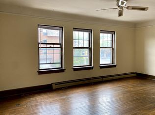 3070 N Oakland Ave #1, Milwaukee, WI 53211