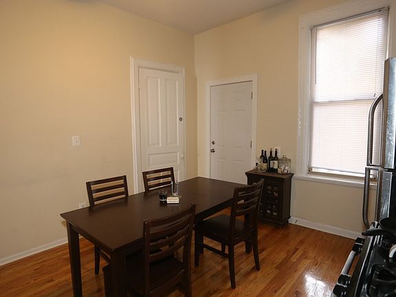 3rd image of 2137 N Sheffield Ave #3