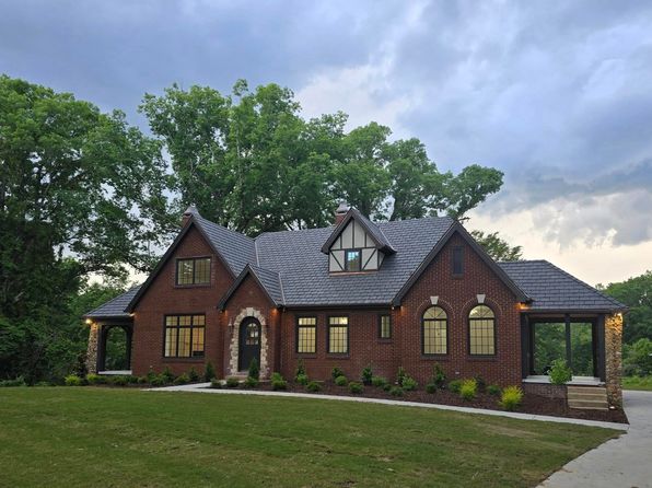 1820 Jackson Rd, Florence, AL 35630
