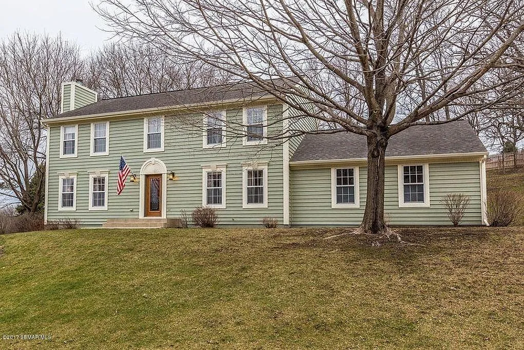 Building Photo - 2845 Fox Valley Dr SW