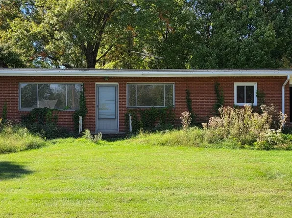 570 Neville Rd, Beaver, PA 15009