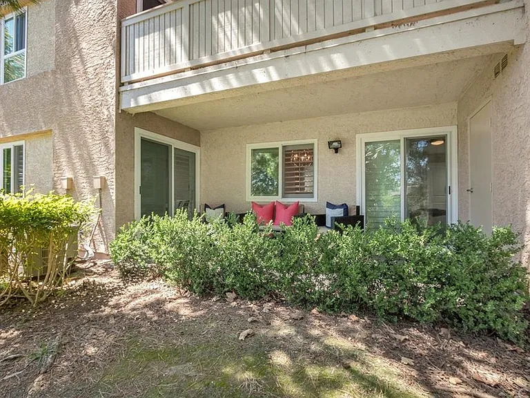8 Corniche Dr — Photo 10