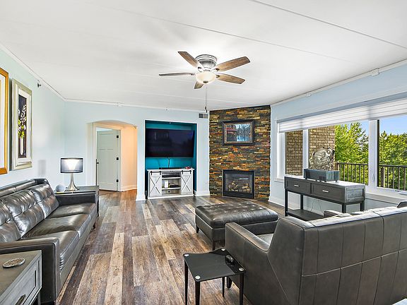 4th image of 11111 Waters Edge Dr Unit 2A