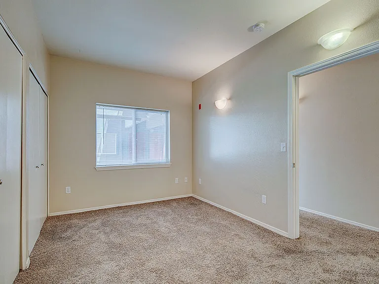 C.W. Moore Apartments — Photo 9