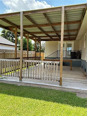 1401 Farrington Dr — Photo 16