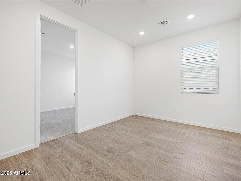 2384 E Enantio Rd — Photo 16