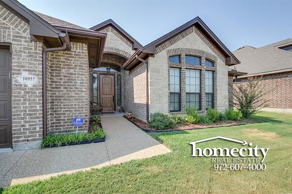 1st image of 10957 Silver Horn Dr