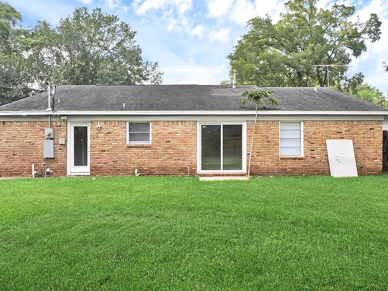 8619 Norton Dr — Photo 19