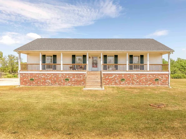 354 Country Village Dr, Raceland, LA 70394