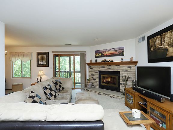 2nd image of 2620 Cross Creek Dr APT C