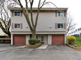 369 Dorland Ln S, Saint Paul, MN 55119