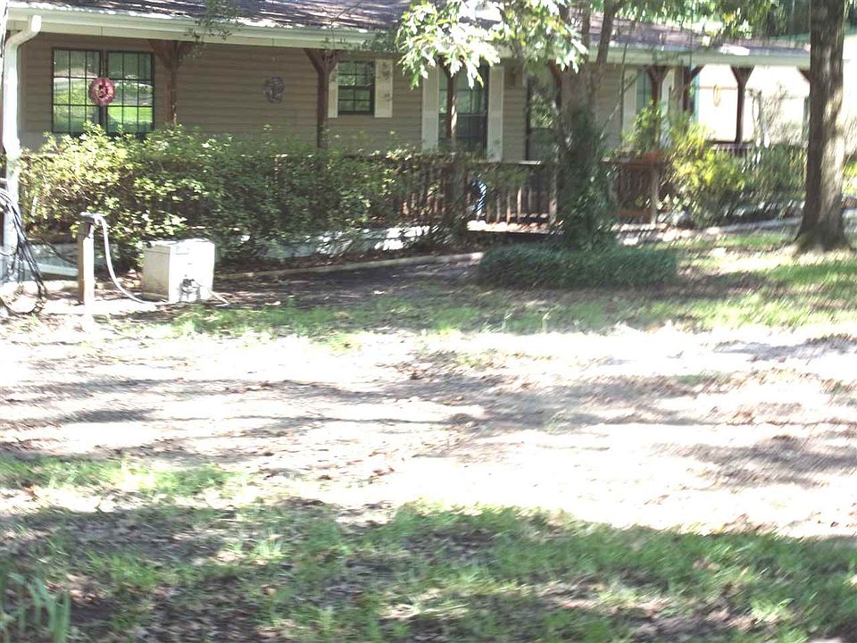 1st image of 320 Pineridge Dr