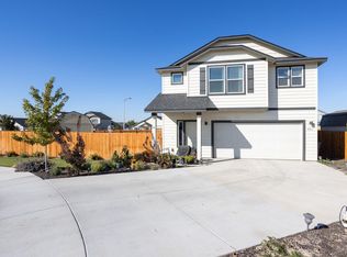 401 NE Orchid Ct, Madras, OR 97741