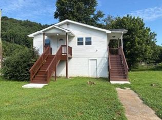 279 Hunter Dr, Chavies, KY 41727