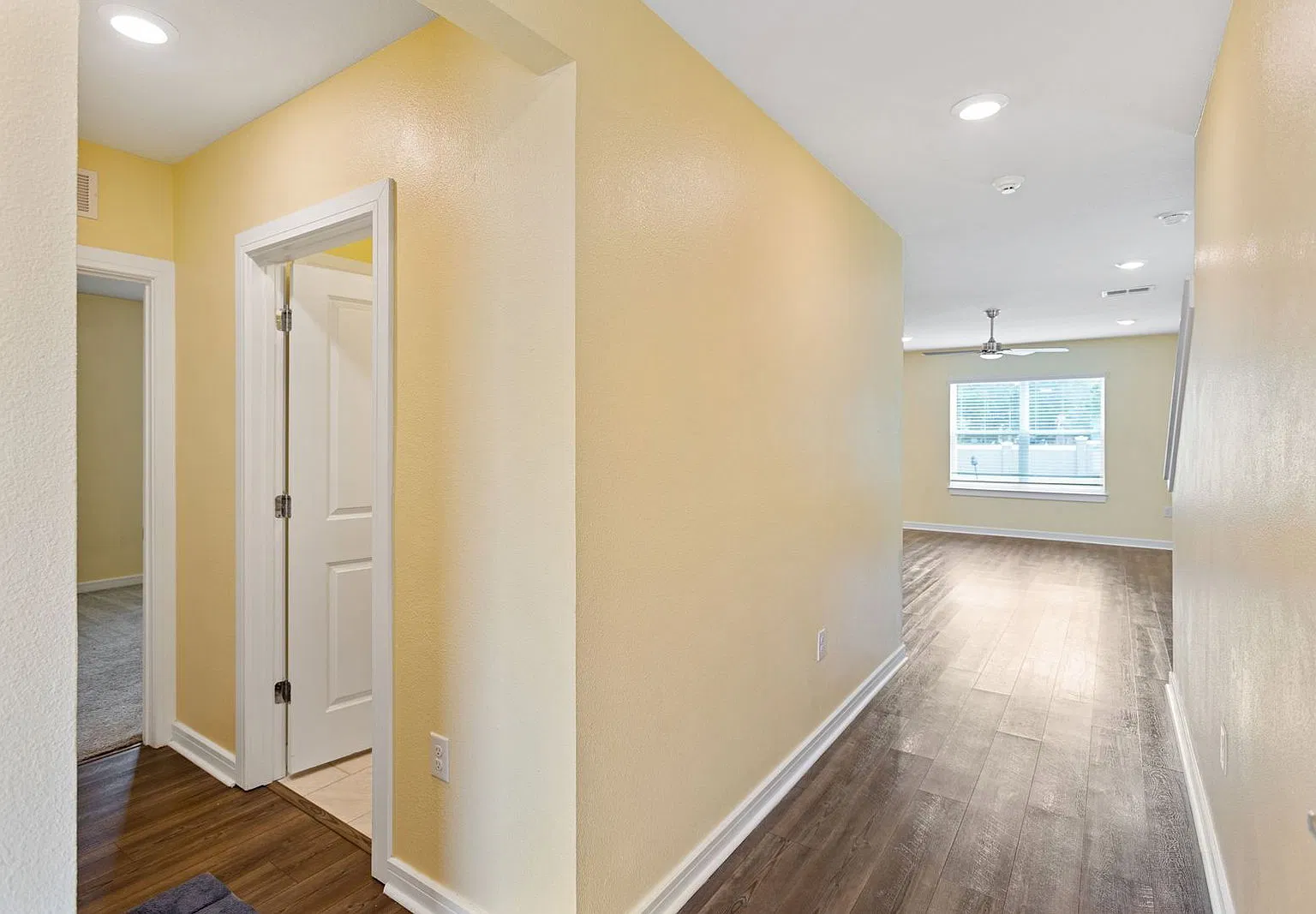 4 bed, 3.0 bath, 2200 sqft, $2,600 — Photo 4