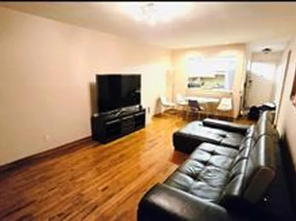 1237 Avenue Z image 5 of 17