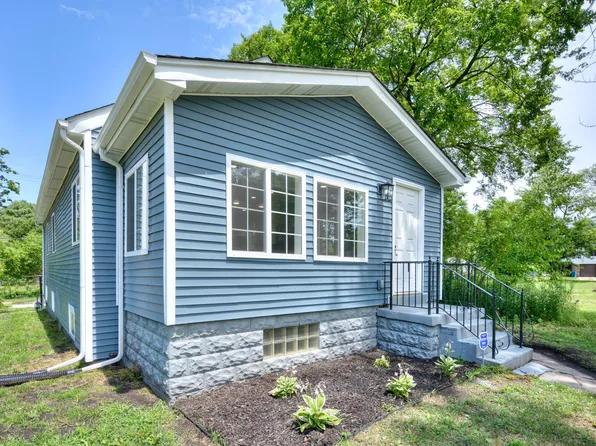 424 W 43rd Ave, Gary, IN 46408
