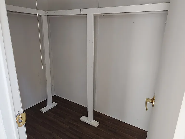 923 Mercedes St #15 — Photo 10
