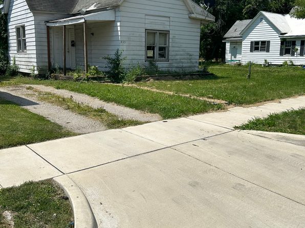 835 E Whitmer St, Decatur, IL 62521 – 3-bedroom rental in Decatur