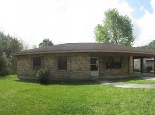 20 Oliver Davis Rd, Picayune, MS 39466