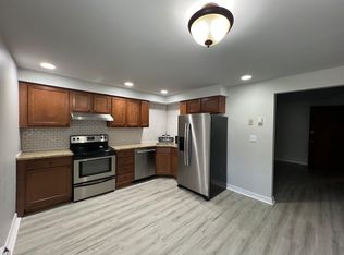 353 Broad St APT 5, Emmaus, PA 18049