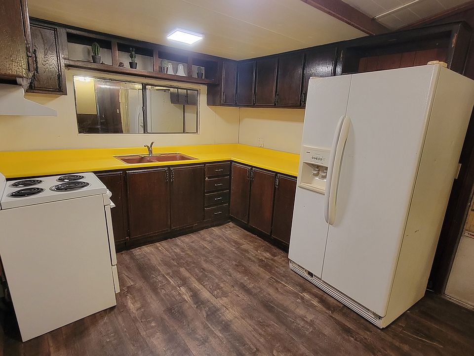 2nd image of 1437 E Monreal Ln