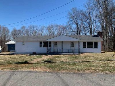 122 Acorn Rd, Rocky Mount, VA, 24151