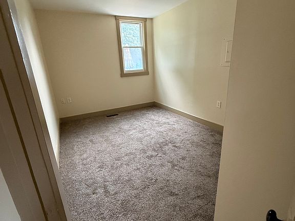 5th image of 14 N High St #16