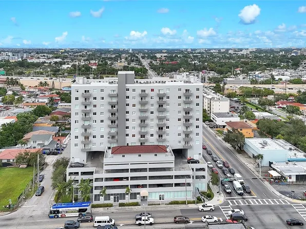 2217 NW 7th St APT 701, Miami, FL 33125