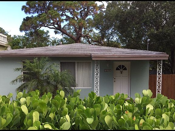 2nd image of 1212 Coontie Ct