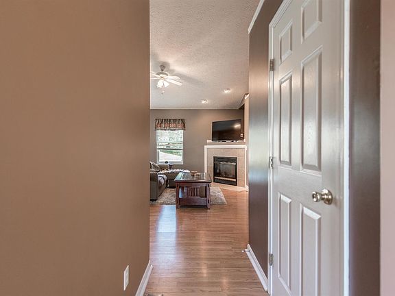 2nd image of 120 Keswick Dr