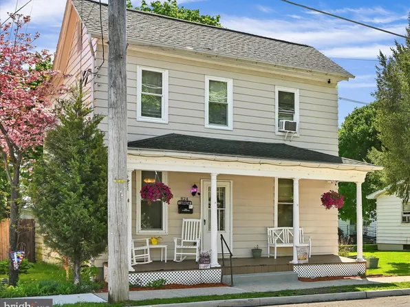 524 S Railroad St, Myerstown, PA 17067