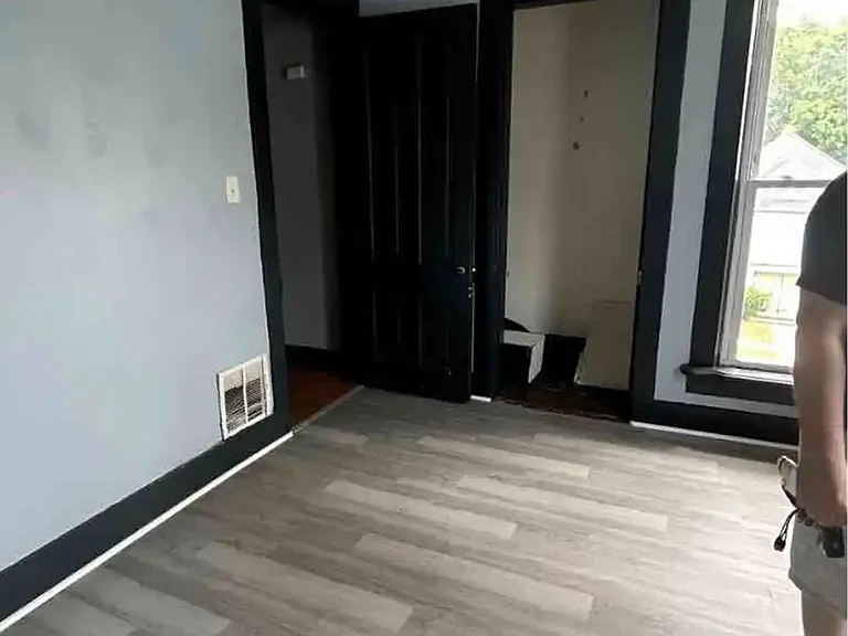 339 N West Ave — Photo 3