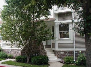 619 Custer Ave #A, Evanston, IL 60202