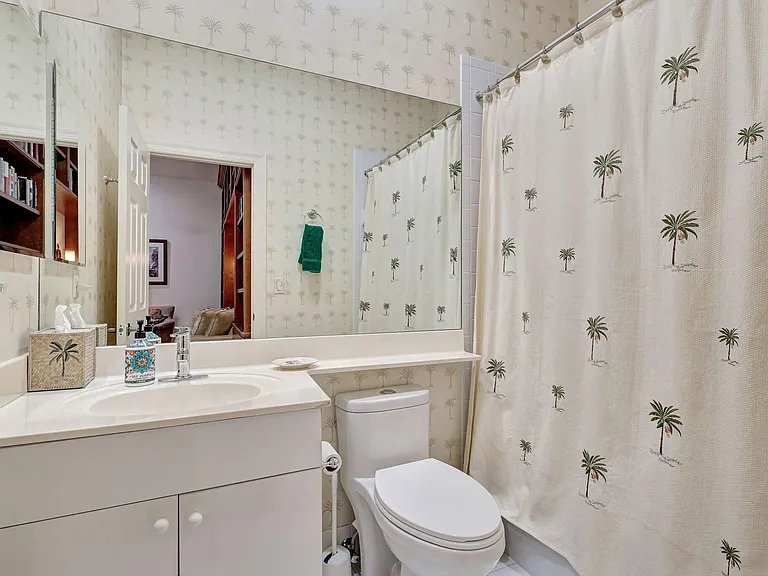 8671 Falcon Green Dr — Photo 17