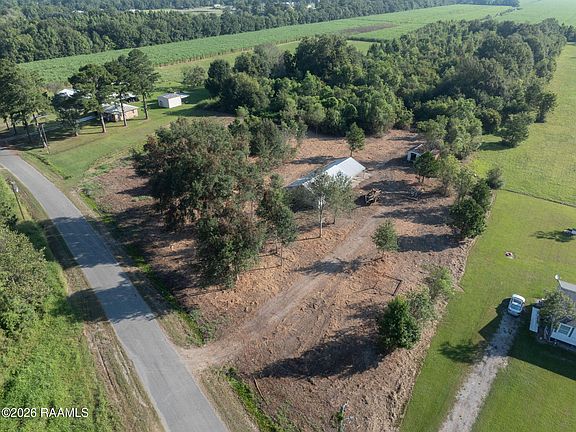 4th image of 1053 Regis Lagrange Rd