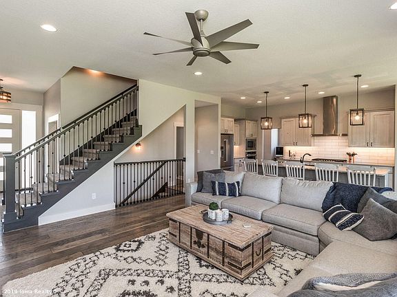 4th image of 10109 Hidden Valley Dr