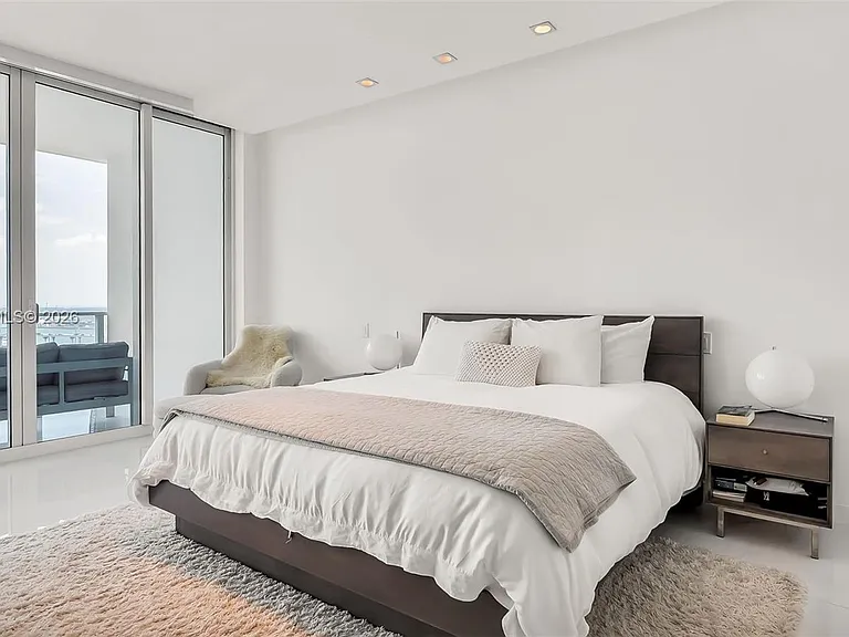 2020 N Bayshore Dr #2603 — Photo 25