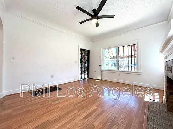 5th image of 1123 W 107th St
