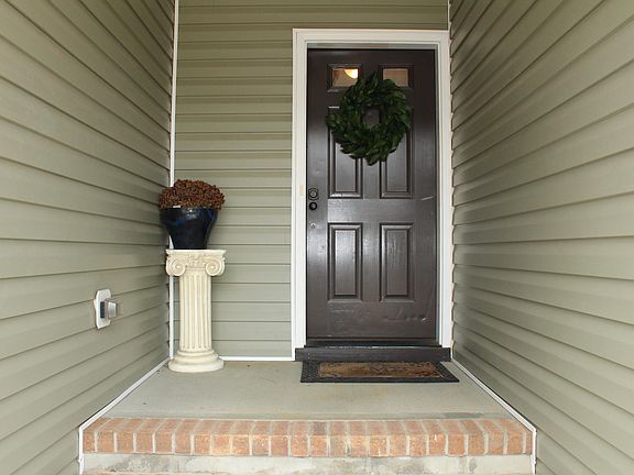2nd image of 250 W Maine Street