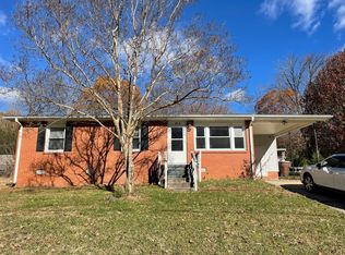 2019 Twain Rd, Greensboro, NC 27405