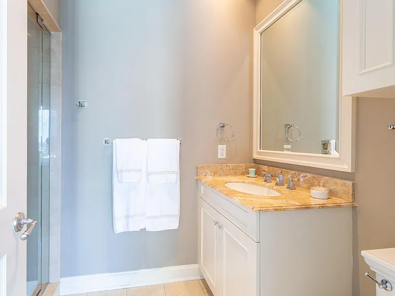 2525 N Pearl St #1105 — Photo 21