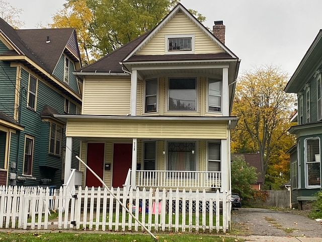 1st image of 718 S Park St #1