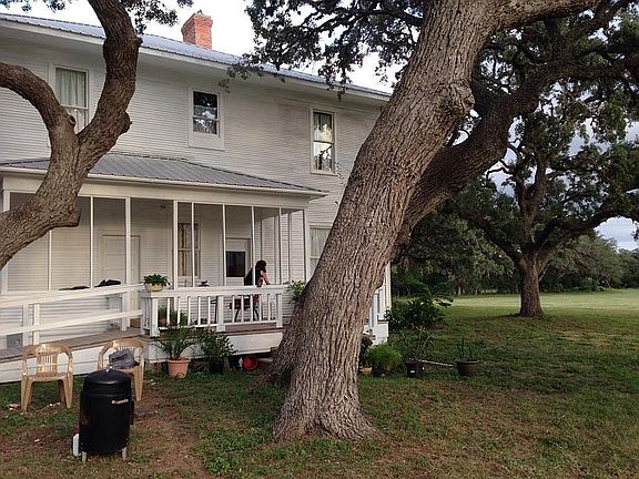 2nd image of 4225 N Saint Marys St