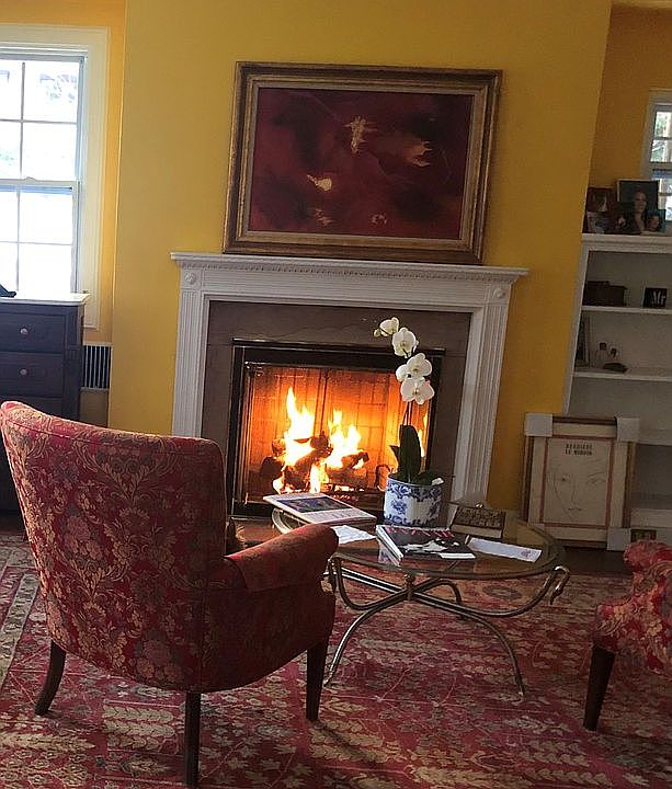 Sitting room, master bdrm