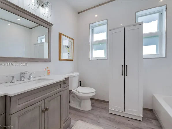 720 Minorca Ave, Coral Gables, FL 33134