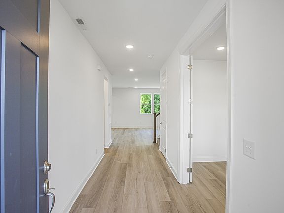 4th image of 1782 Rockwell Lndg